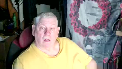 canoelicker69 online show from April 4, 3:08 pm