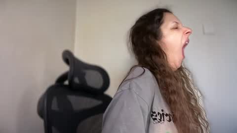 Emma online show from June 5, 6:52 am