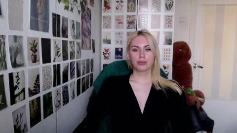 Capricious Scorpio Afa online show from April 9, 4:23 pm