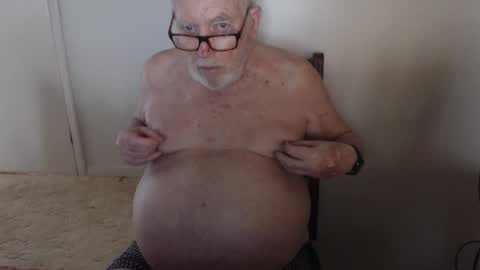 capt5105 online show from February 21, 9:32 pm