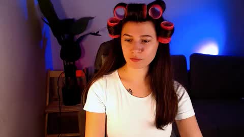 Mary online show from November 30, 10:17 pm