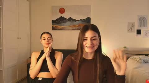 caressyourself online show from April 18, 7:21 am