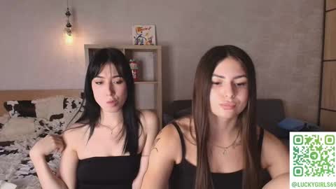 caressyourself online show from September 22, 2:32 pm