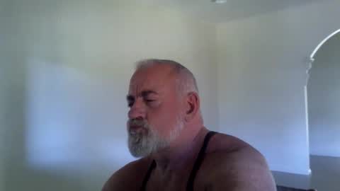 C A Rey online show from January 1, 3:34 am