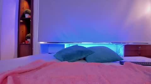 Carina online show from March 12, 6:00 pm