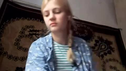Kira online show from April 27, 2:31 am