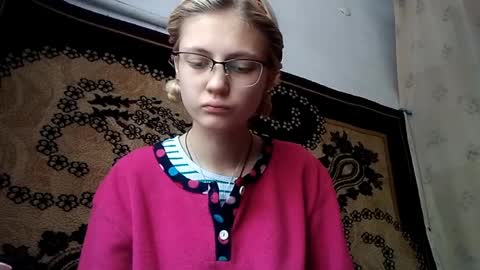 Kira online show from May 6, 3:34 am