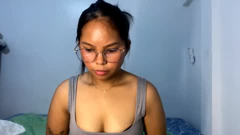 Cassie online show from April 15, 7:58 pm