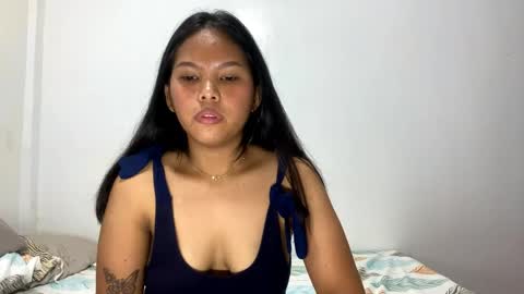 Cassie online show from April 10, 1:27 pm