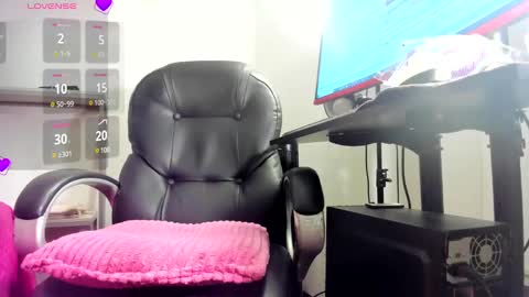 carla and robert online show from February 4, 10:45 pm