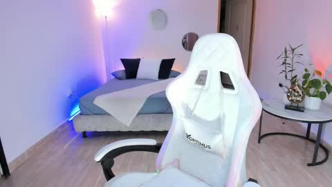 Alejandra online show from April 22, 11:23 pm