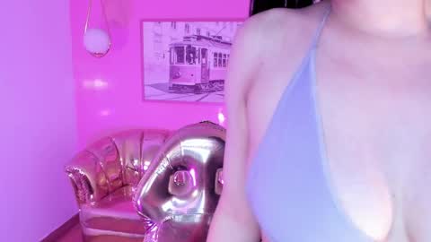 Snapshot of carlie_mayer chatting on March 6, 11:25 am CARLYE online show from March 6, 11:25 am