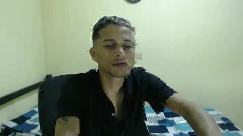 carlossmi01 online show from February 16, 3:37 am