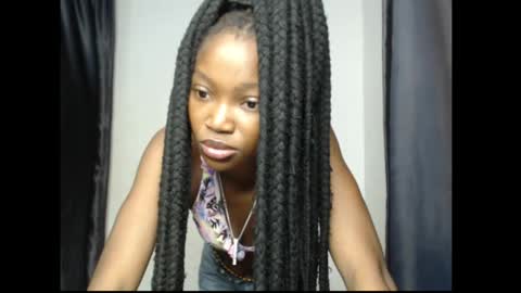 caroline online show from April 19, 4:13 am