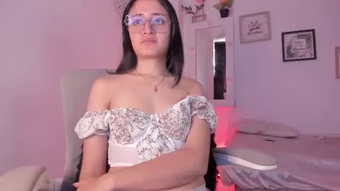 Caroline online show from September 10, 7:59 pm