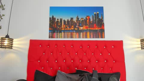 Carolina online show from November 17, 4:42 pm