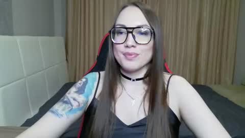 Caroline online show from July 21, 7:05 pm