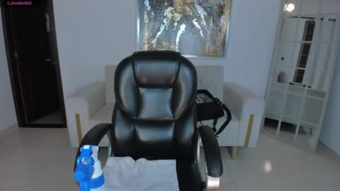 Caro online show from March 9, 10:19 am