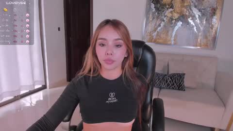 Caro online show from March 6, 5:33 pm