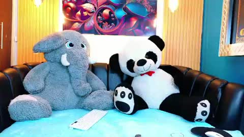 carolinejesh online show from August 4, 12:01 pm
