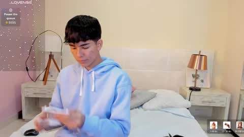 carolynfoster online show from April 16, 10:37 am