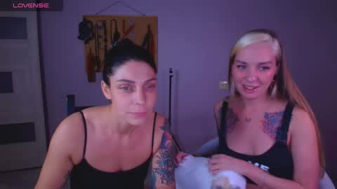 Carrie online show from November 17, 6:21 pm