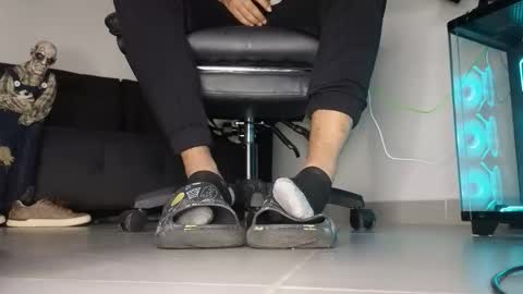 cash_master777 online show from April 21, 12:47 am