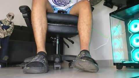 cash_master777 online show from April 22, 3:19 pm