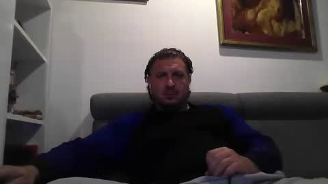 Snapshot of cashmaster33 chatting on March 10, 6:12 pm cashmaster33 online show from March 10, 6:12 pm
