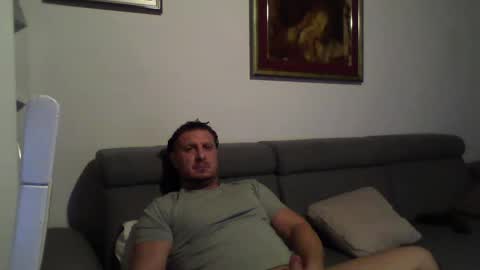 Snapshot of cashmaster33 chatting on December 28, 7:11 pm cashmaster33 online show from December 28, 7:11 pm