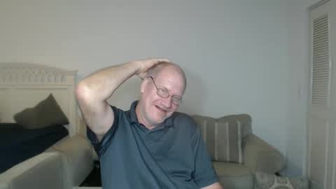 Snapshot of casinocam chatting on February 25, 9:58 pm CasinoCam online show from February 25, 9:58 pm
