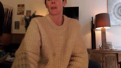 cassandra06400 online show from November 5, 10:12 pm