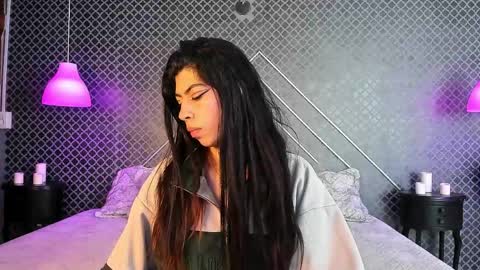 cassie_bloom online show from May 13, 3:38 am