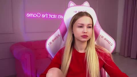 Cassie online show from March 18, 6:58 pm