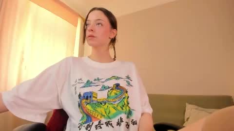  cassandra  online show from April 27, 1:52 pm