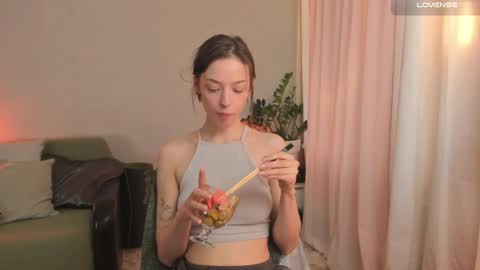  cassandra  online show from December 29, 10:34 am