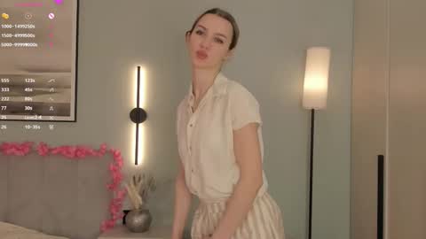 For friends Kira online show from March 1, 7:34 am