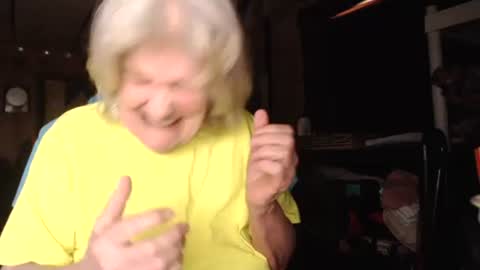 Snapshot of cat9paw chatting on March 6, 4:07 pm cat online show from March 6, 4:07 pm