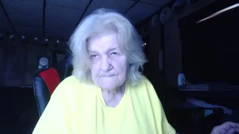 Snapshot of cat9paw chatting on March 9, 4:00 pm cat online show from March 9, 4:00 pm