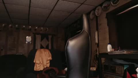 Snapshot of cat9paw chatting on March 12, 4:46 pm cat online show from March 12, 4:46 pm