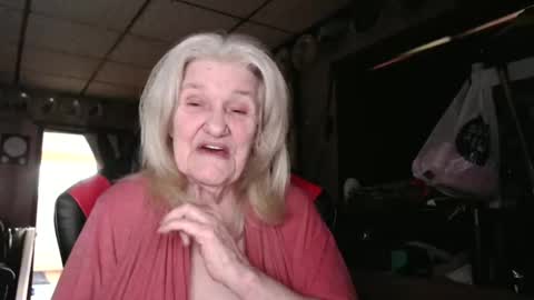 Snapshot of cat9paw chatting on October 2, 7:45 pm cat online show from October 2, 7:45 pm