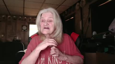 Snapshot of cat9paw chatting on September 25, 6:48 pm cat online show from September 25, 6:48 pm