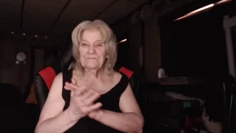 Snapshot of cat9paw chatting on February 28, 5:59 pm cat online show from February 28, 5:59 pm