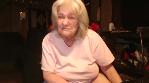 Snapshot of cat9paw chatting on February 22, 9:37 pm cat online show from February 22, 9:37 pm