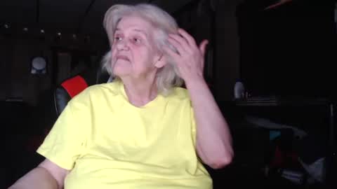 Snapshot of cat9paw chatting on March 9, 7:15 pm cat online show from March 9, 7:15 pm