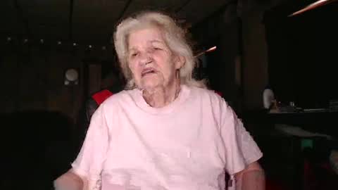 Snapshot of cat9paw chatting on February 20, 8:25 pm cat online show from February 20, 8:25 pm