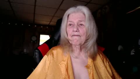 Snapshot of cat9paw chatting on September 27, 7:00 pm cat online show from September 27, 7:00 pm