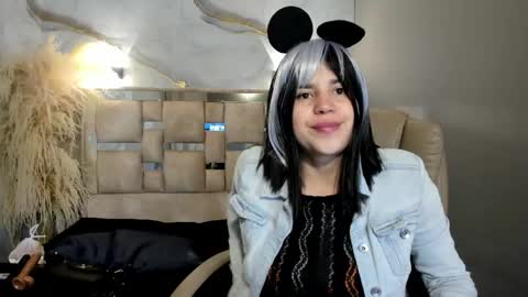 cata black online show from May 18, 11:49 am