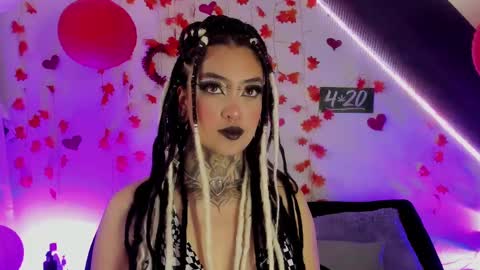 Cata green model independient online show from February 18, 12:48 am