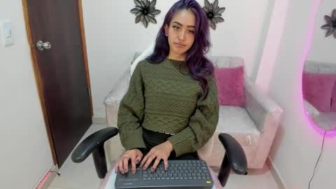 Snapshot of cataleya_sub_ chatting on September 23, 12:43 pm cataleya_sub_ online show from September 23, 12:43 pm